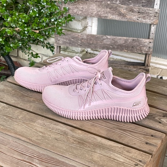Skechers Women's Light Pink Sneakers - Picture 1 of 4